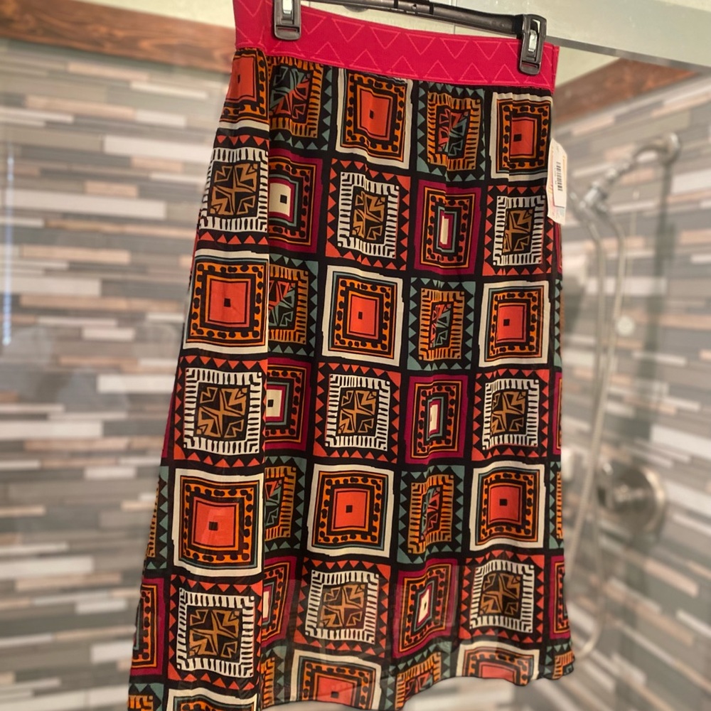 Lula Roe printed LOLA skirt - VINTAGE look